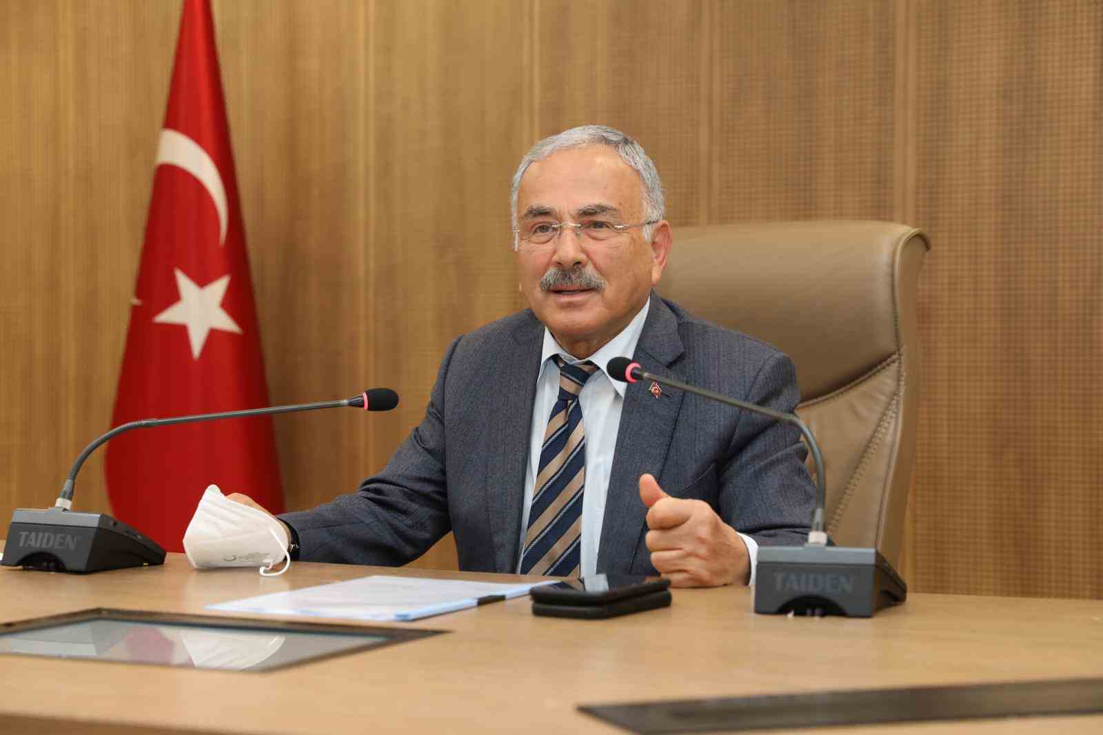 19 İLÇEDE YATIRIMLAR DEVAM EDİYOR